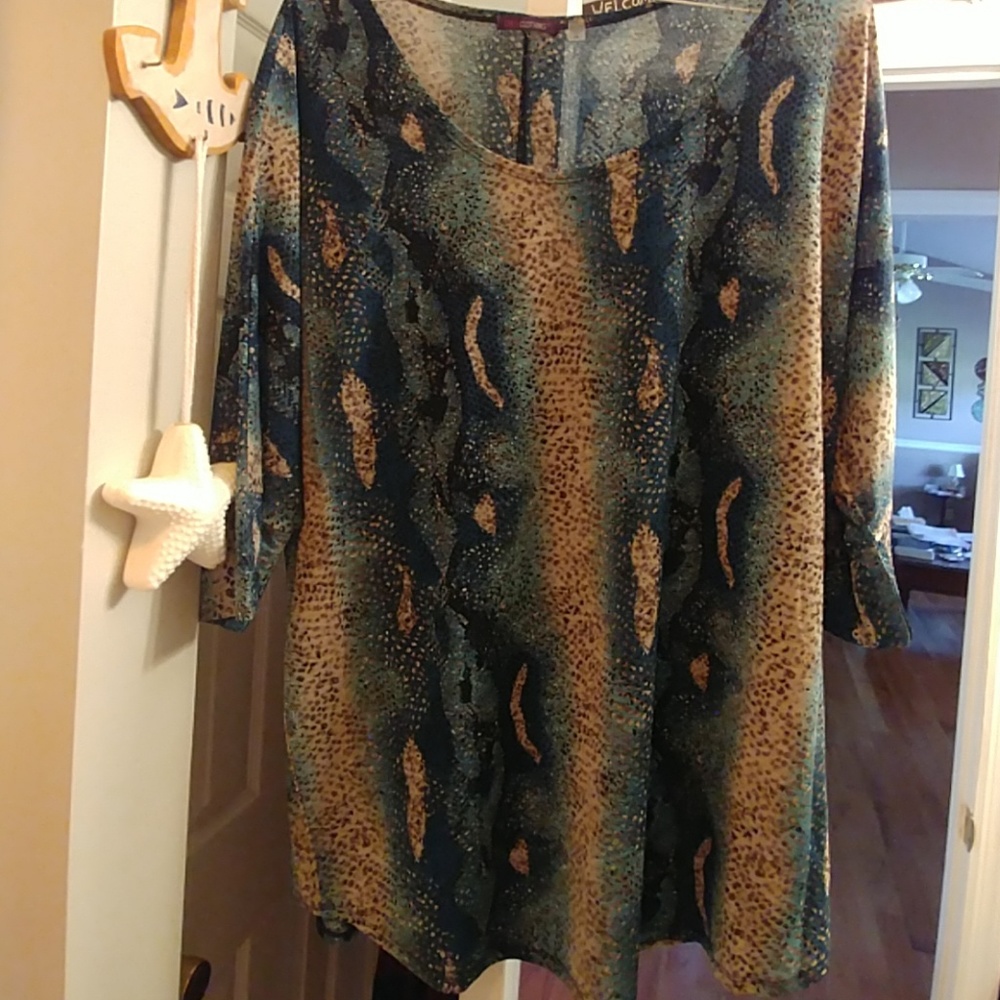 Women's blouse